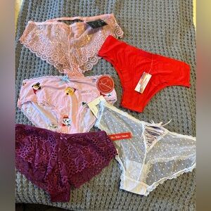 Stylish Women's Splendies Medium NWT qty 5 - Red, Pink, Purple, White